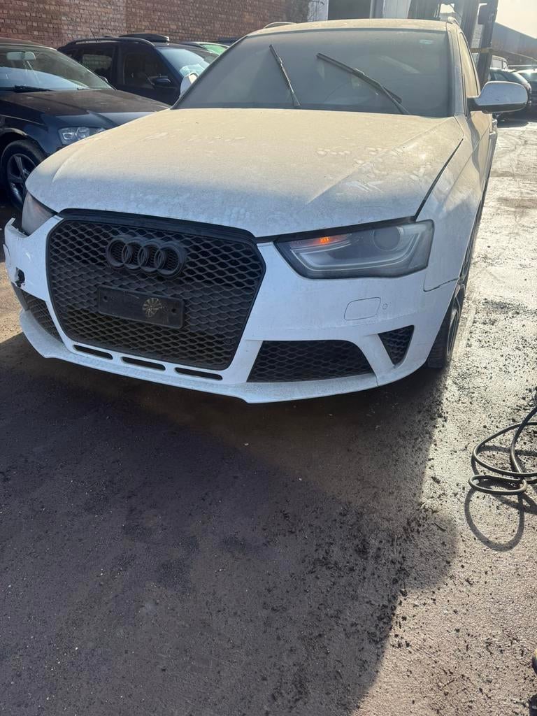AUDI RS4 pieces disponible, Autos, Entreprise, Achat, A3