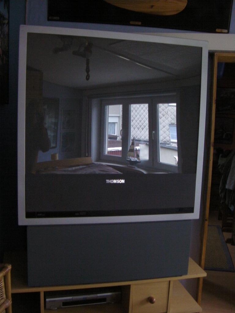 retro projecteur tomson 42JH67E année 2001 50HZ, Ophalen, HD (720), Tomson, Zo goed als nieuw
