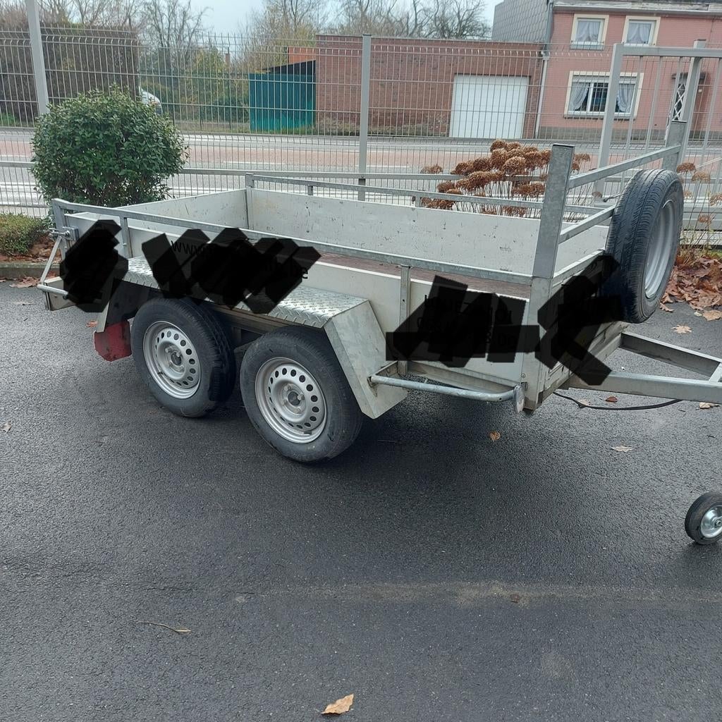 Te huur aanhangwagen, Ophalen, Zo goed als nieuw