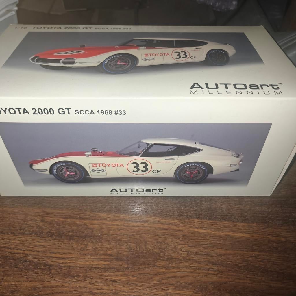 Toyota 2000gt autoart, Ophalen of Verzenden, Zo goed als nieuw, Autoart
