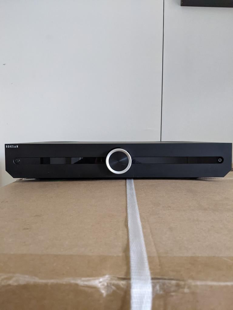 Roksan Attessa stereo versterker, als nieuw!, Ophalen of Verzenden, Zo goed als nieuw