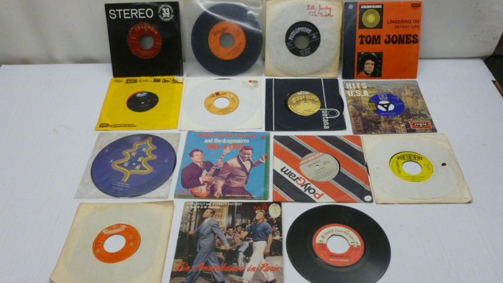 15 minder voorkomende vinyl singles., Verzamelen, Ophalen of Verzenden, Gebruikt, Cd of Plaat