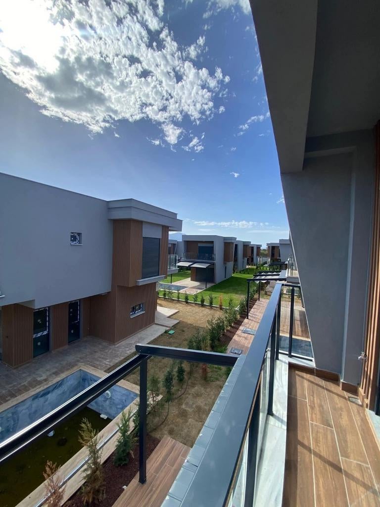 Villa 3 chambres à vendre à Davutlar, Kuşadası – À 600 mètre, Ville, Maison d'habitation, Kuşadası, Turquie