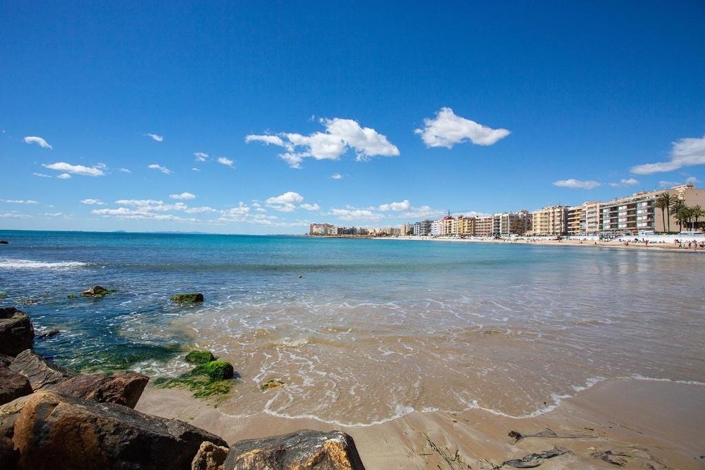 maison 2ch avec piscine a vendre en espagne, Immo, Torrevieja, Spanje, Woonhuis, 2 kamers