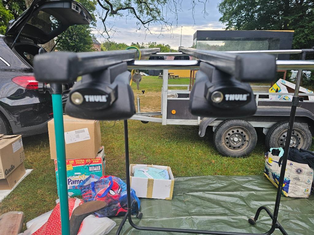 Barre de toit thule, Autos : Pièces & Accessoires, Enlèvement ou Envoi, Utilisé