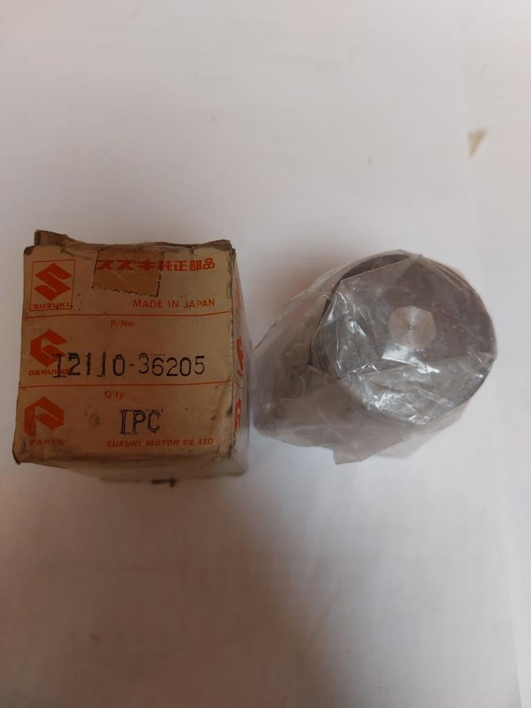 Suzuki GT125 piston NOS, Motos, Enlèvement ou Envoi