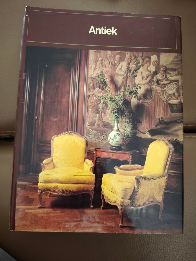 Boek Antiek, Ophalen of Verzenden, Gelezen