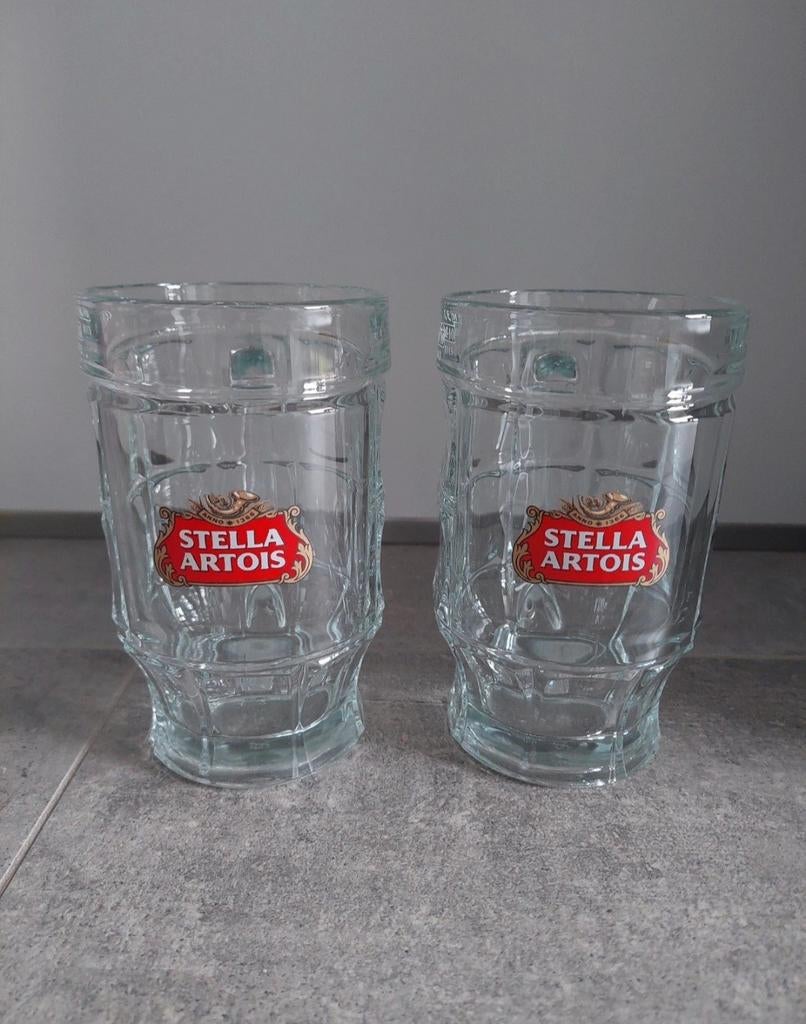 2 bierglazen - Stella Artois 50cl, Verzamelen, Glas en Drinkglazen, Ophalen of Verzenden