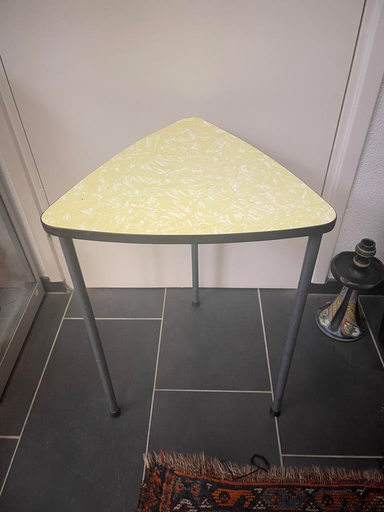 Vintage Formica Bloementafel - 50/60er Jaren., Ophalen of Verzenden, Zo goed als nieuw