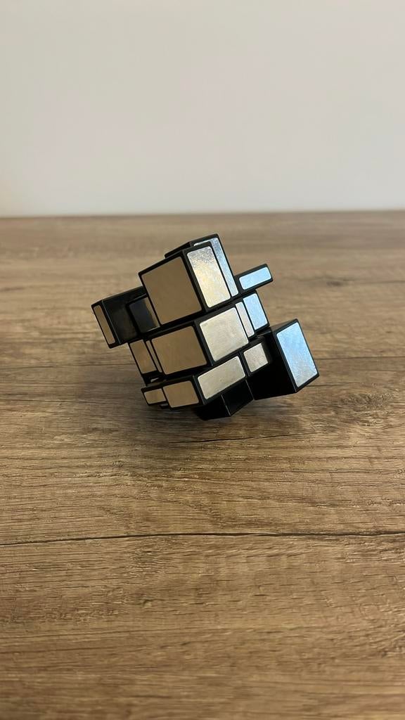 Magic cube, Ophalen, Zo goed als nieuw