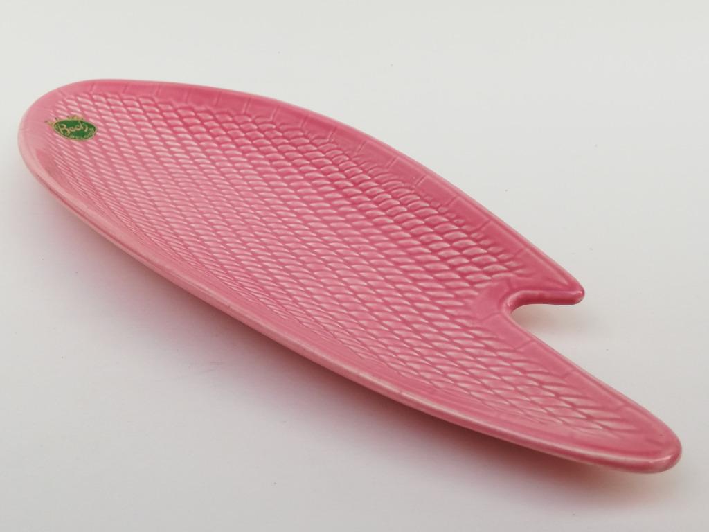 Boch Frères - joli plat en rose pastel - Cordaline - 50s, Enlèvement ou Envoi