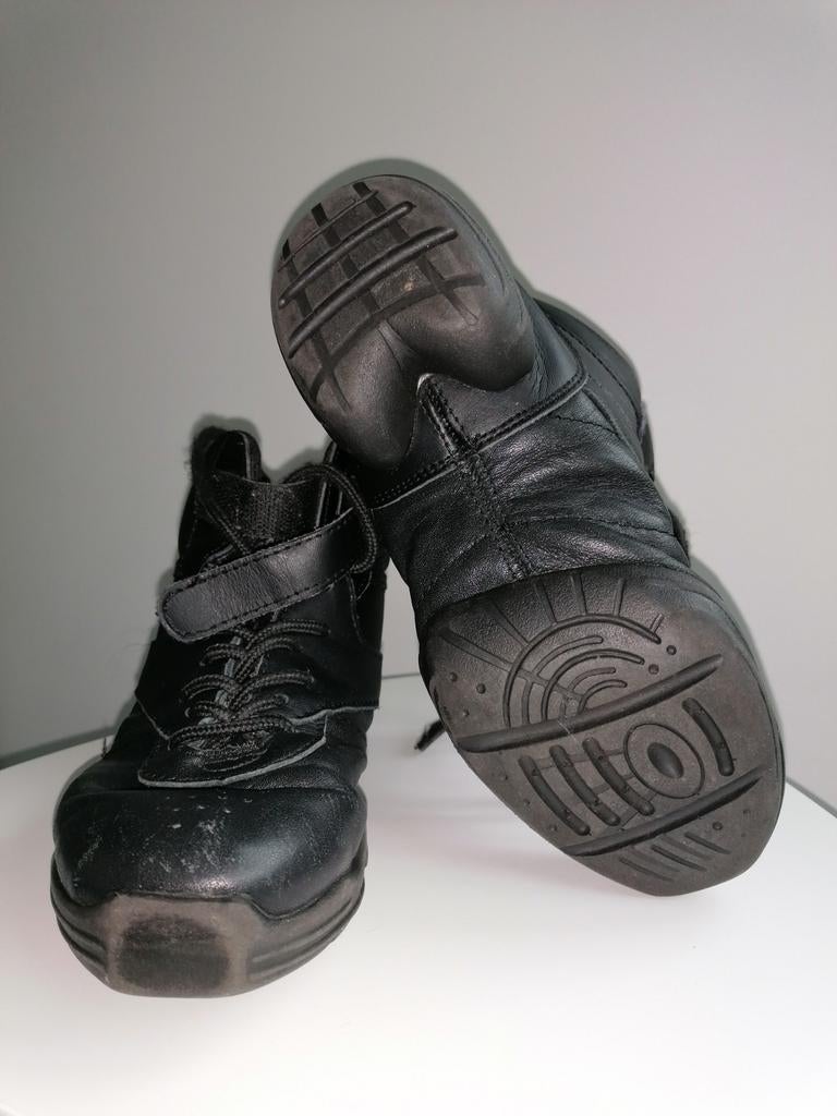 Dans sneaker CAPEZIO zwart, Ophalen, Gebruikt