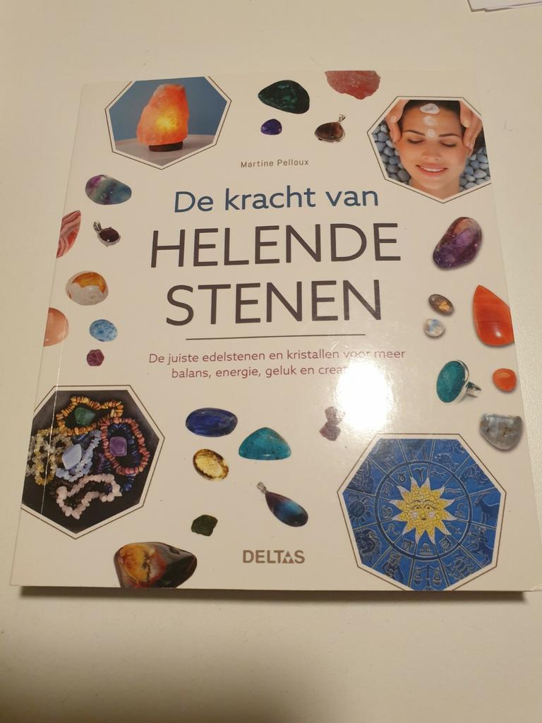 Martine Pelloux - De kracht van helende stenen, Boeken, Ophalen of Verzenden, Zo goed als nieuw, Martine Pelloux