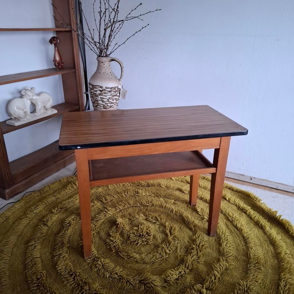 Formica bijzettafel, Ophalen
