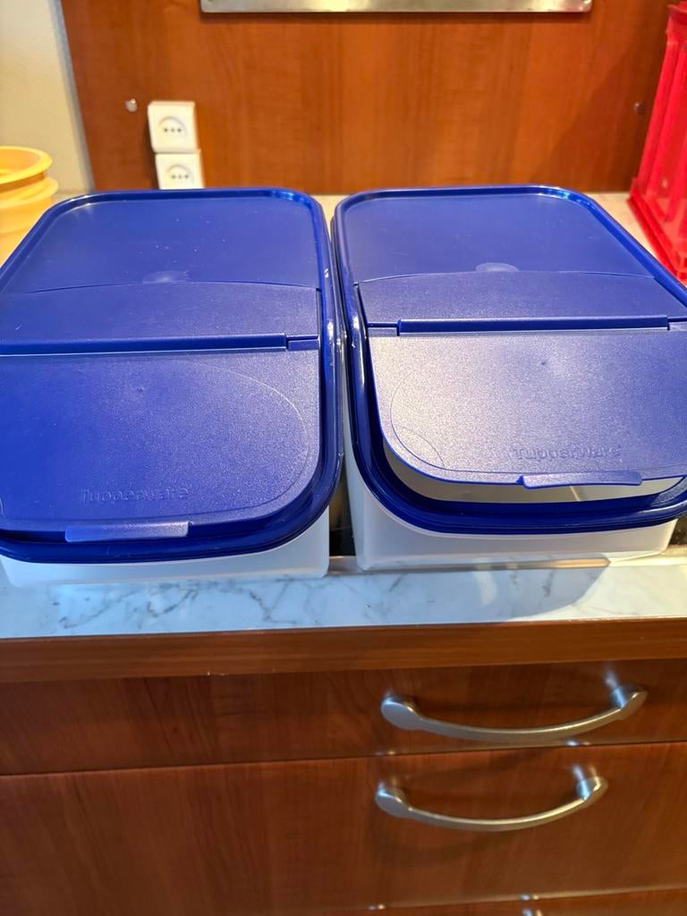 Voorraaddozen,weinig gebruikt ,5,5 L, Ophalen, Zo goed als nieuw
