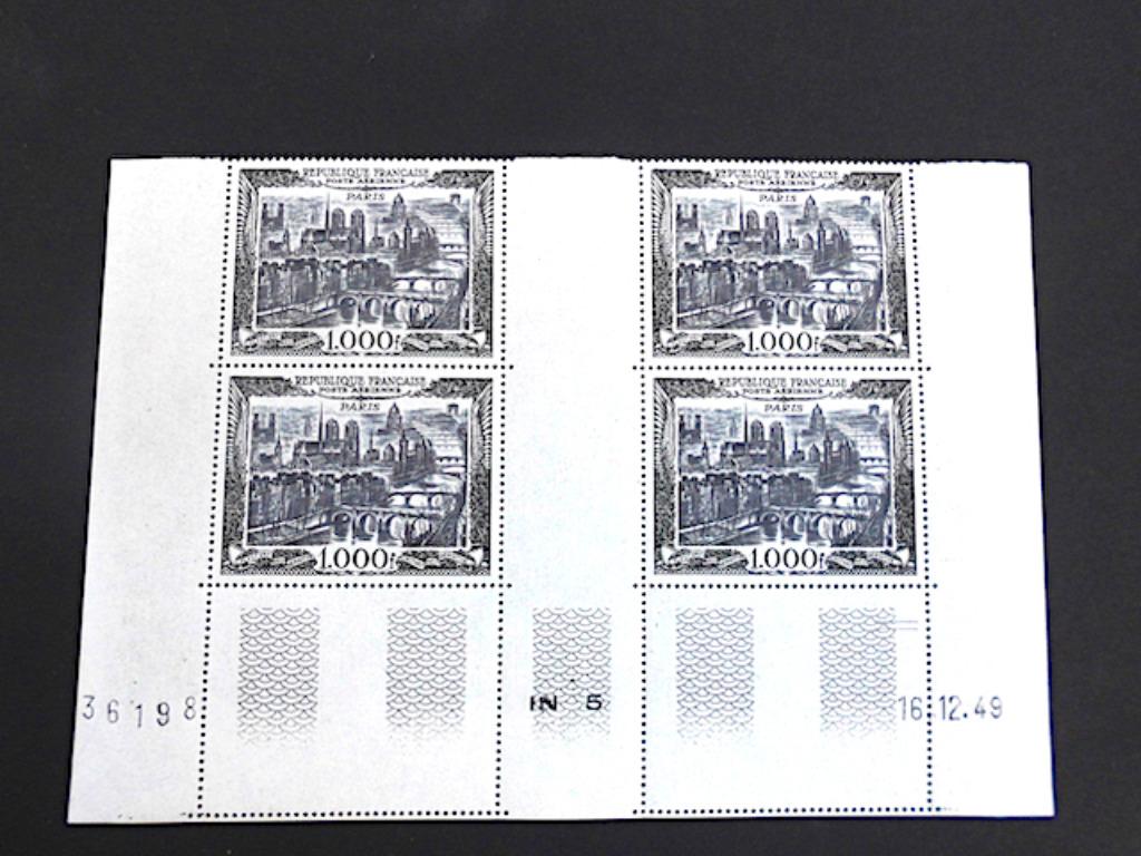 France PA29** Paris 1000 F bloc de 4 - coin daté 16/12/1949, Enlèvement ou Envoi, Non oblitéré