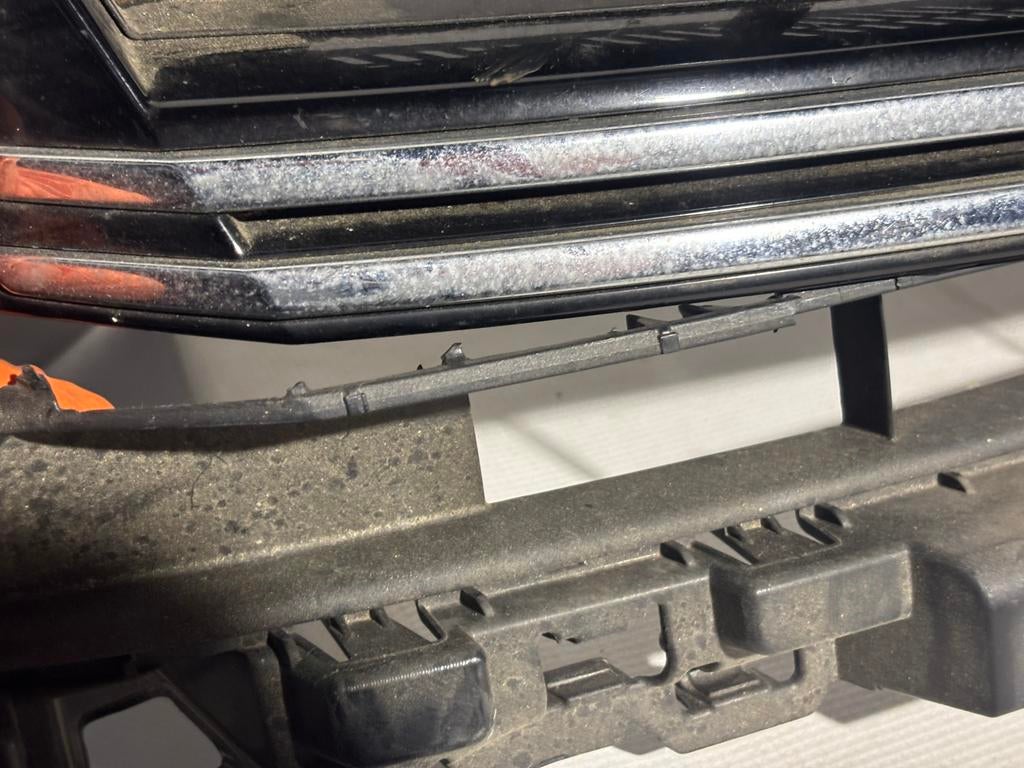 Volkswagen Tiguan 5N0853653F Grille, Gebruikt, Bumper, Volkswagen, Volkswagen