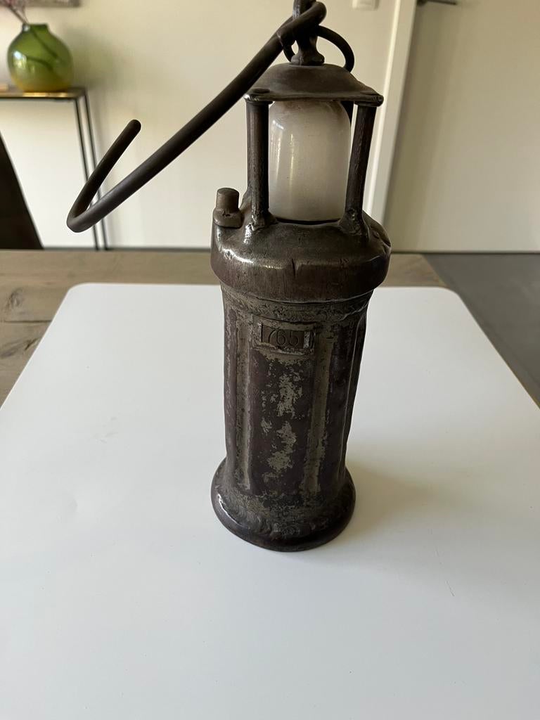 Oude mijnlamp, Enlèvement