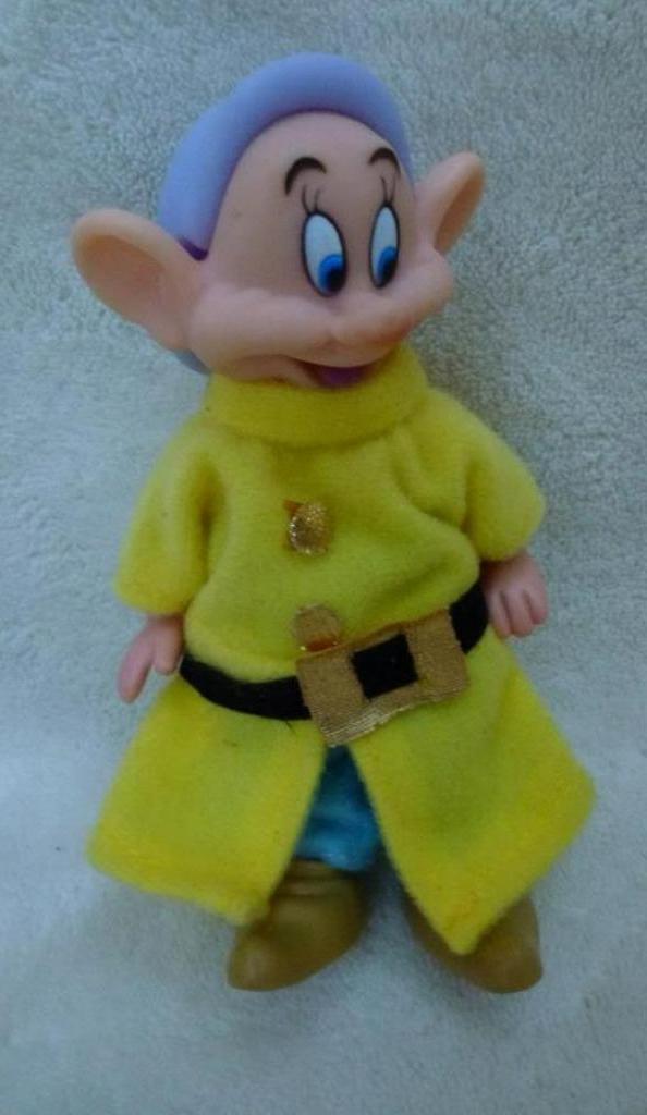 Dopey figuurtje 7 dwergen Disney Dopey, Ophalen of Verzenden, Sneeuwwitje of Doornroosje, Zo goed als nieuw, Knuffel