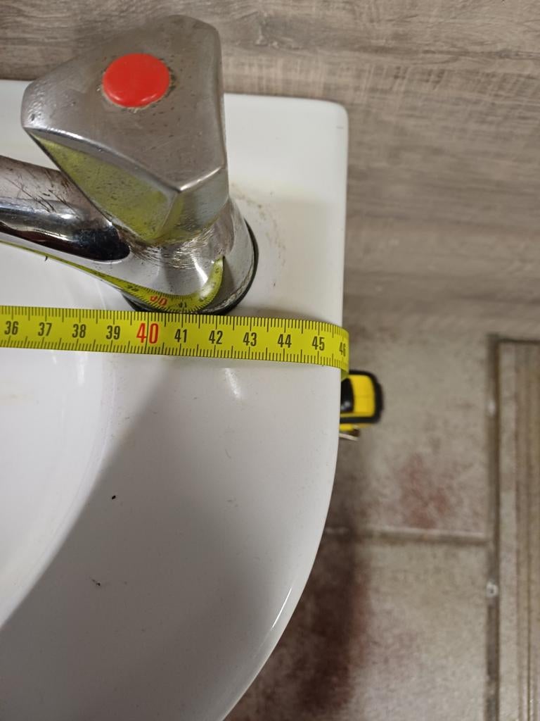Lavabo met kraantje koud water., Doe-het-zelf en Bouw, Ophalen, Gebruikt, Steen, Toilet