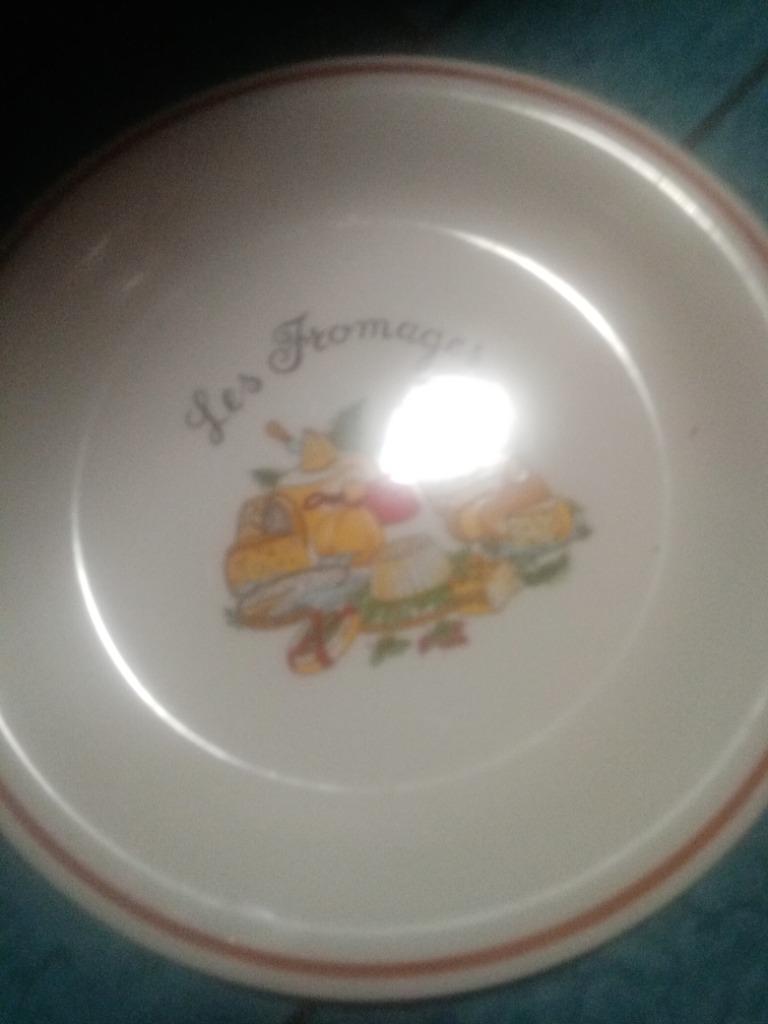 Lot assiettes fromage, Assiettes(s), Enlèvement ou Envoi, Comme neuf, Autres styles