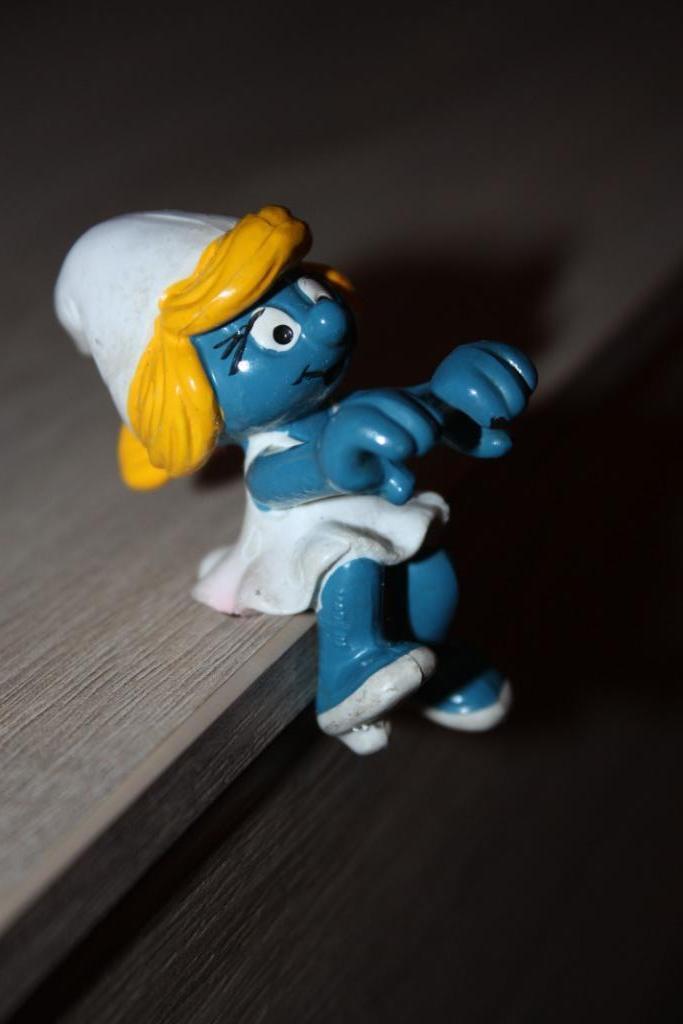 Smurfin voor fiets , Peyo Schleich 1984 , mooie staat, Verzamelen, Smurfen, Gebruikt, Poppetje, Figuurtje of Knuffel, Smurfin