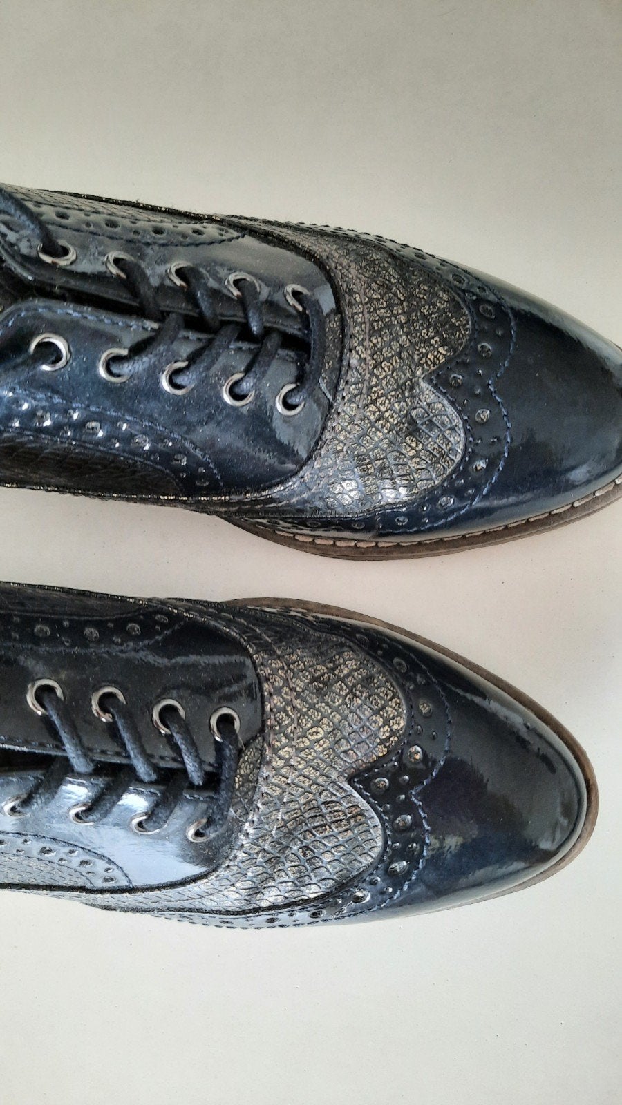 STEVIGE SCHOENEN M 39 IN NIEUWSTAAT, Kleding | Dames, Ophalen of Verzenden
