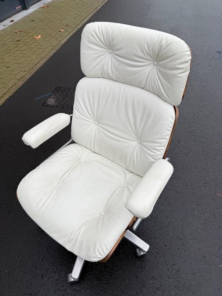 Design Loungestoel type Eames Lounge full leather, Maison & Meubles, Chaises de bureau, Comme neuf, Enlèvement, Blanc, Chaise de bureau