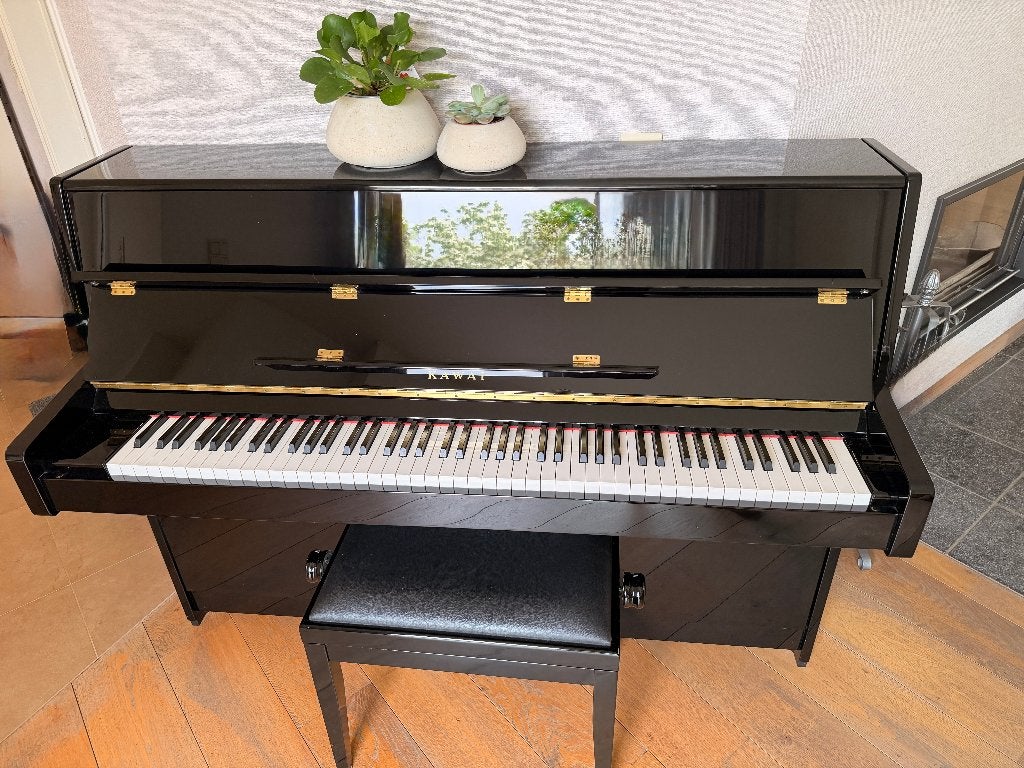 Kawai K-15E Piano Zwart Hoogglans – Uitstekende Staat, Ophalen, Gebruikt, Zwart, Piano
