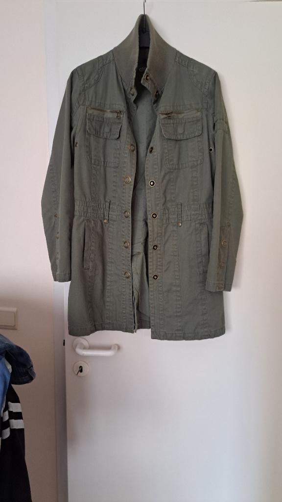 lot 9 vêtements  femme S M L 38 40 42 + sandales pointure 39, Enlèvement ou Envoi