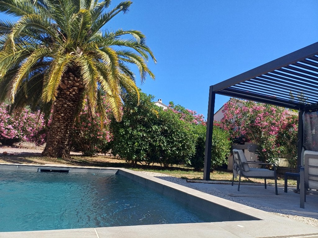 Villa plain-pied 110m2 dans le Var, 3 pièces, France, Village, 110 m²
