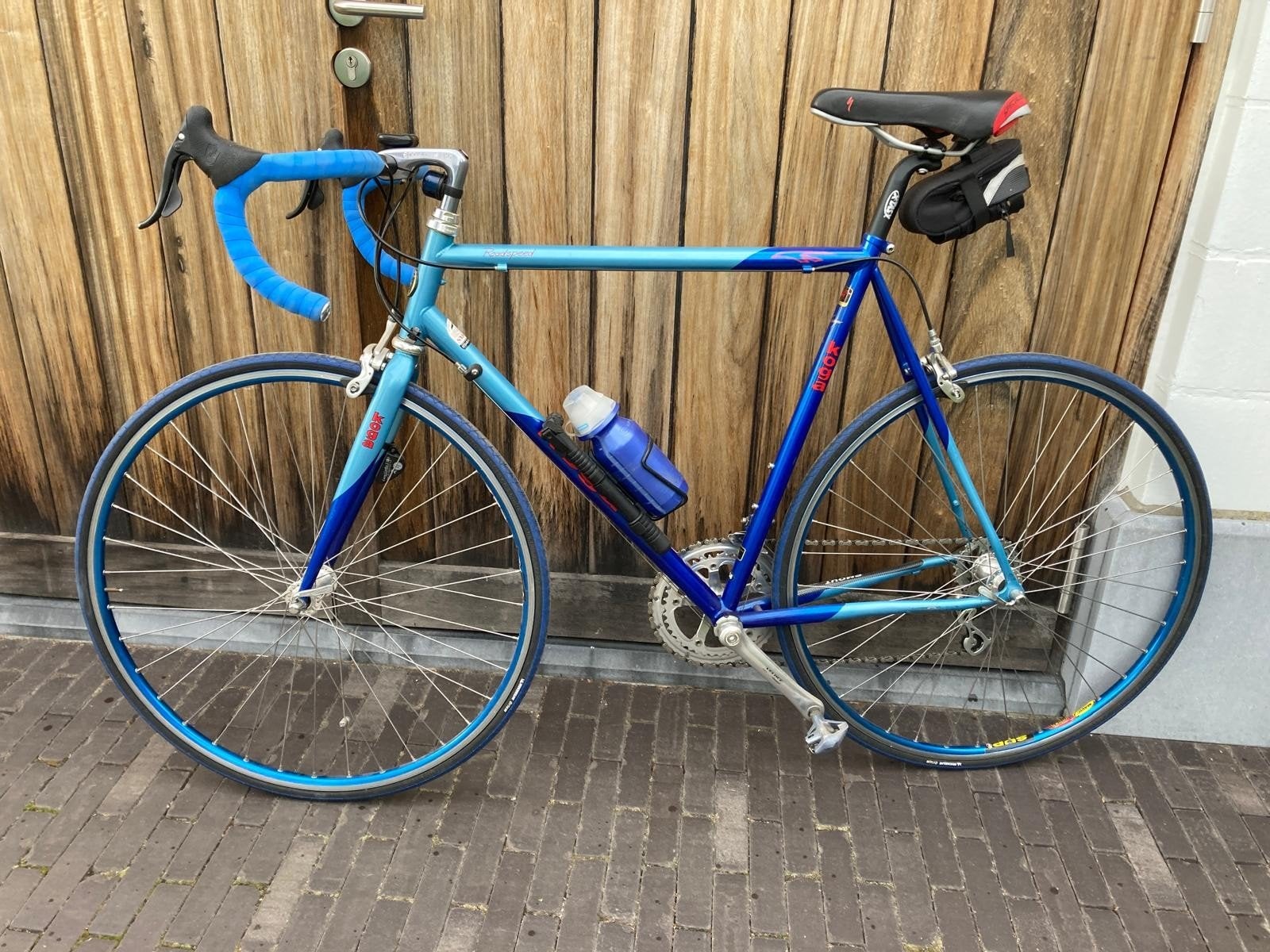 Blauwe racefiets Koga Miyata, Enlèvement, Koga Miyata