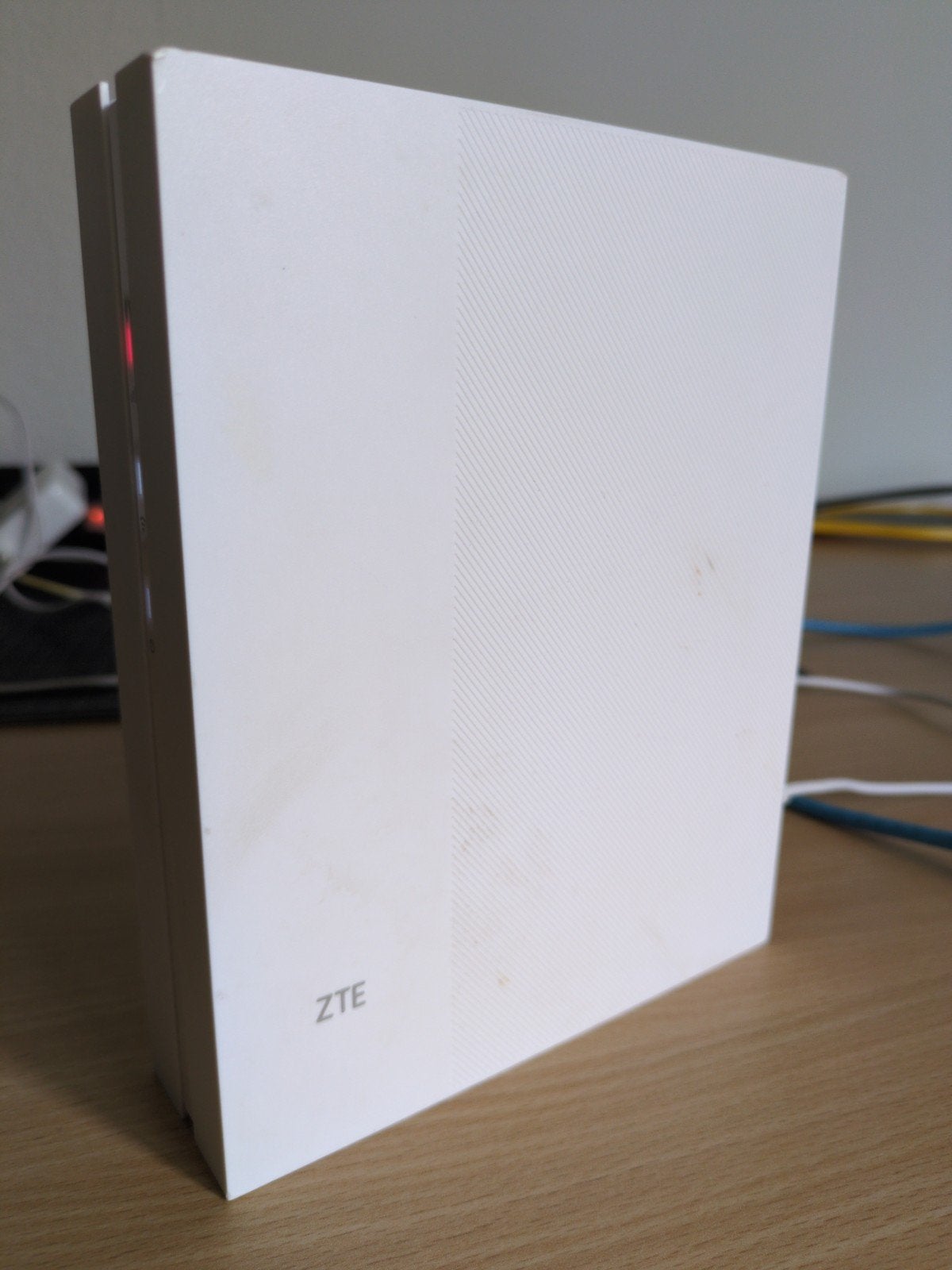 ZTE MF297D router 4G LTE Cat12 WiFi 6, Computers en Software, Ophalen of Verzenden, Gebruikt, Router met modem, ZTE