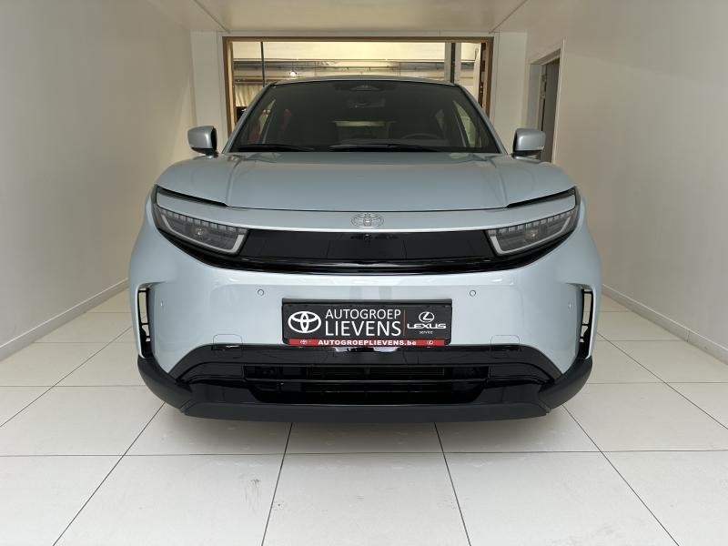 Toyota Urban Cruiser 61kWh EXECUTIVE, Autos, Argent ou Gris, Achat, 128 kW, 5 portes