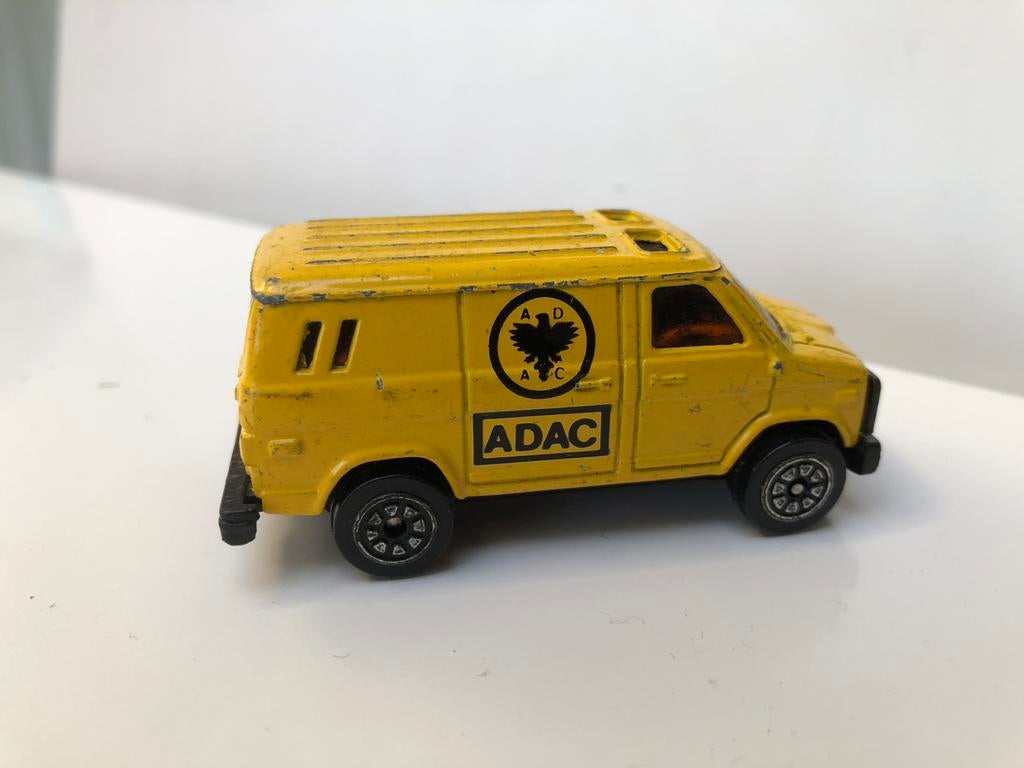 Gele miniatuurauto camionette ADAC, Enlèvement, Utilisé
