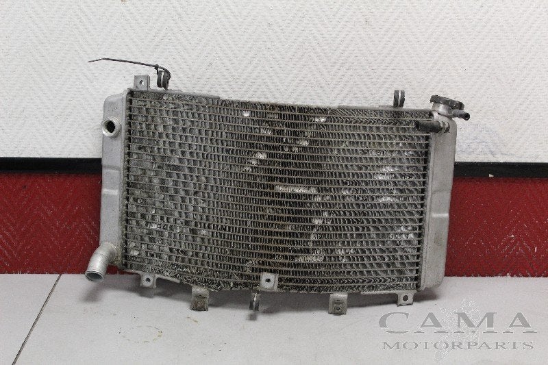 RADIATEUR Suzuki GSX R 1300 Hayabusa 1999-2007 (GSXR1300), Dhr. S. di Majo, Gebruikt, Info@cama-motorparts.nl, P.J. Troelstraweg 8 8
3144 CX  MAASSLUIS, NL