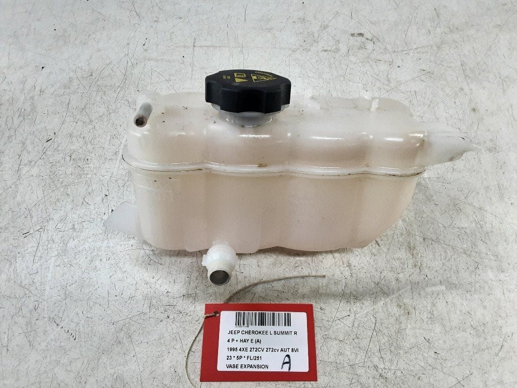 EXPANSIERESERVOIR Jeep Grand Cherokee L (WL) (68379825A), Jeep, Gebruikt, Mevr. I. Hauben, Rue de l'Espoir 34 34
4030  GRIVEGNÉE, BE
