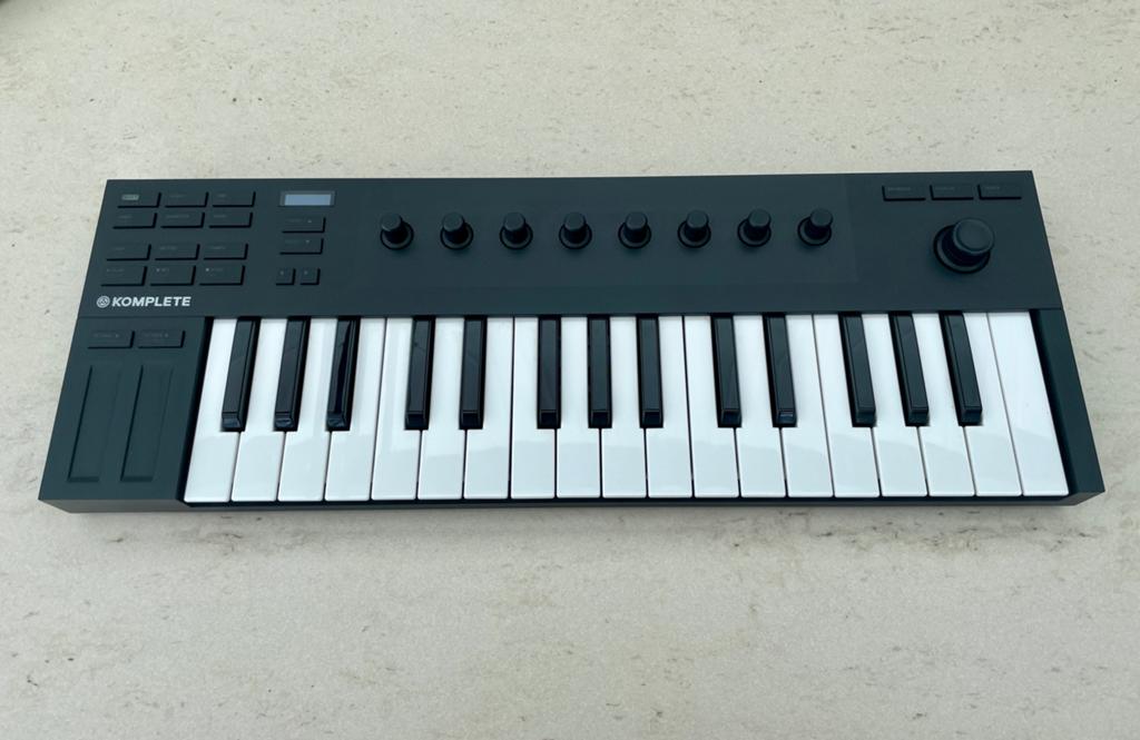 Komplete Kontrol M32, Verzenden, Zo goed als nieuw