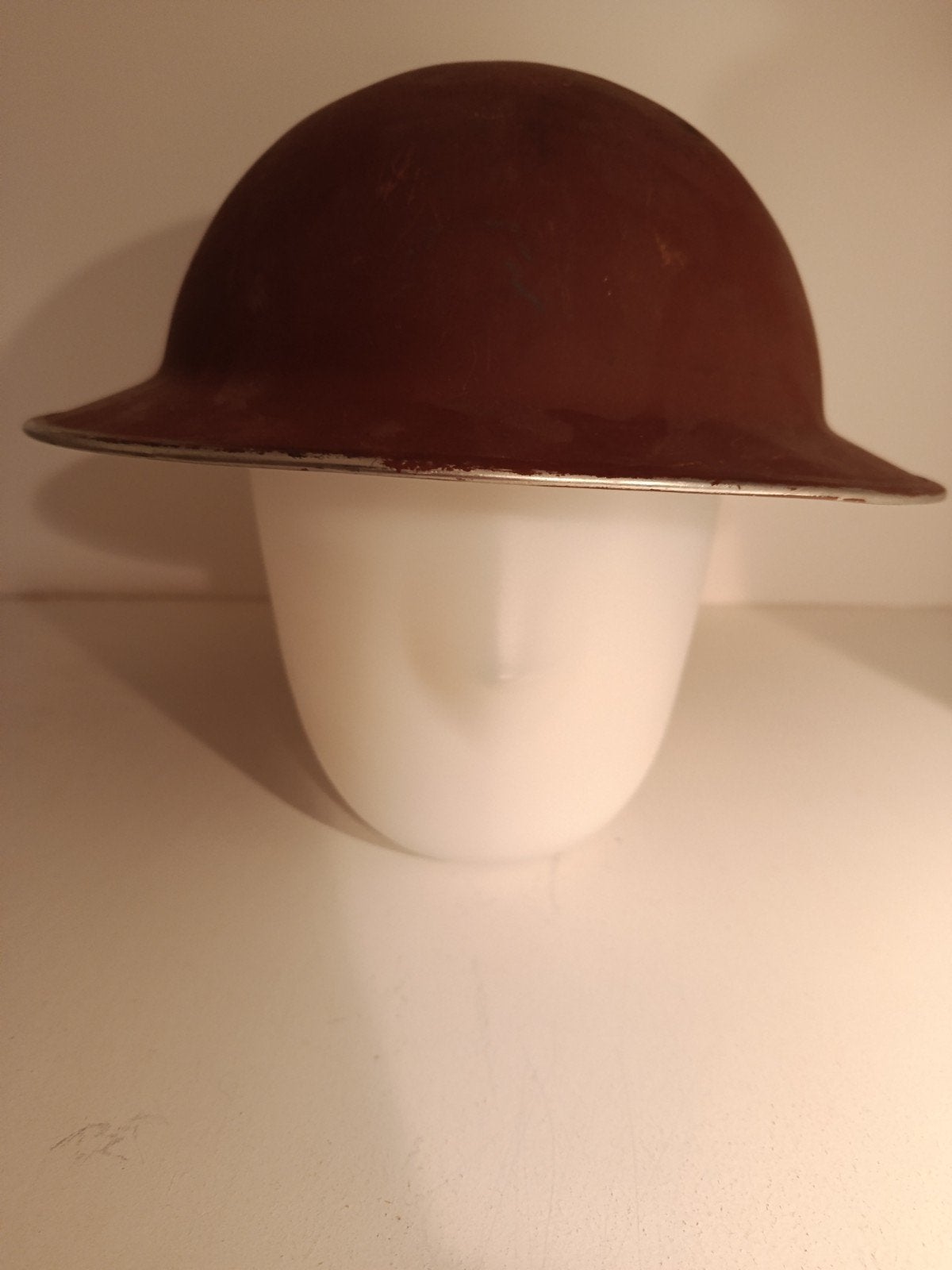 Britse Brodie helm WO2, Verzamelen, Ophalen of Verzenden, Landmacht, Helm of Baret