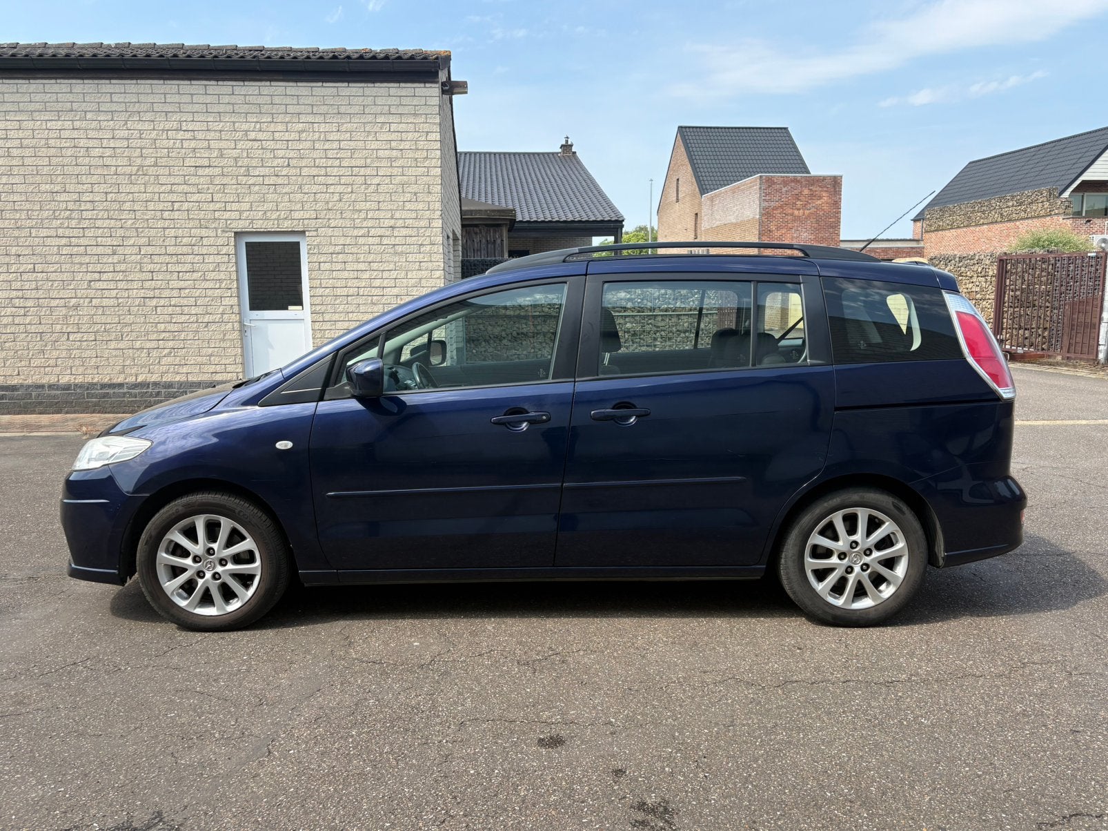 Mazda 5 2.0 Diesel – 7 Zitplaatsen – 2009 – 209.257 km, Auto's, Mazda, 1998 cc, Zwart, 7 zetels, 5 deurs