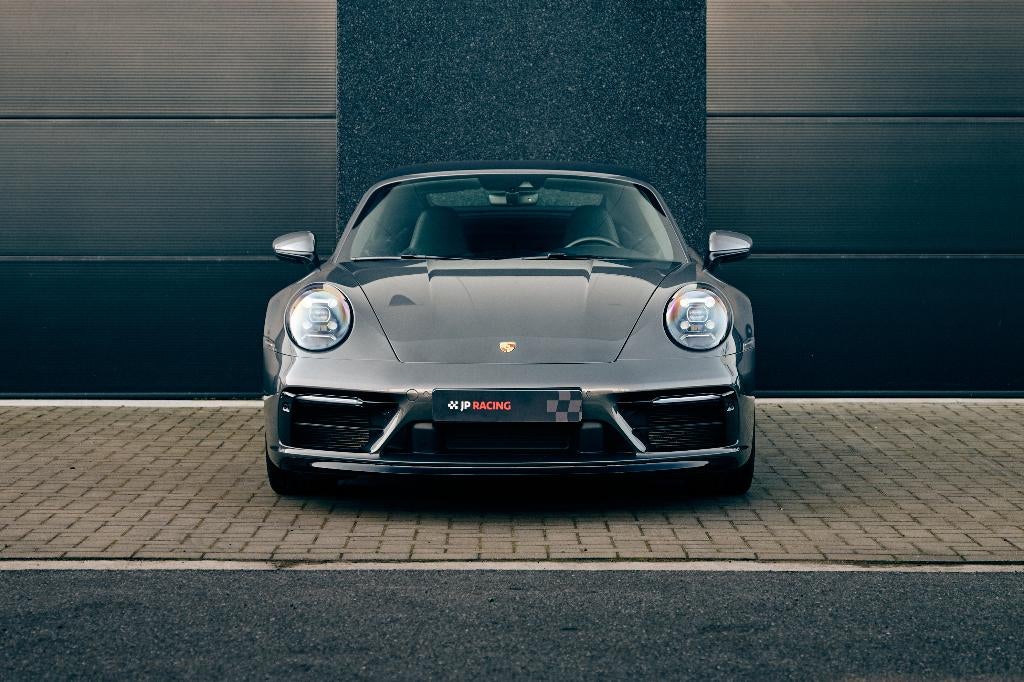 Porsche 992 Carrera cabrio volleder/sport design, Automaat, 4 zetels, Achterwielaandrijving, Cabriolet
