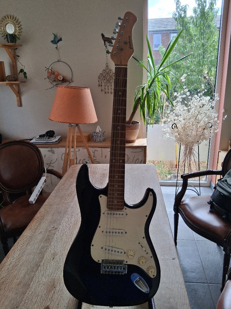 Jay Turser elektrische gitaar, Musique & Instruments, Instruments à corde | Guitares | Électriques, Enlèvement, Comme neuf, Solid body