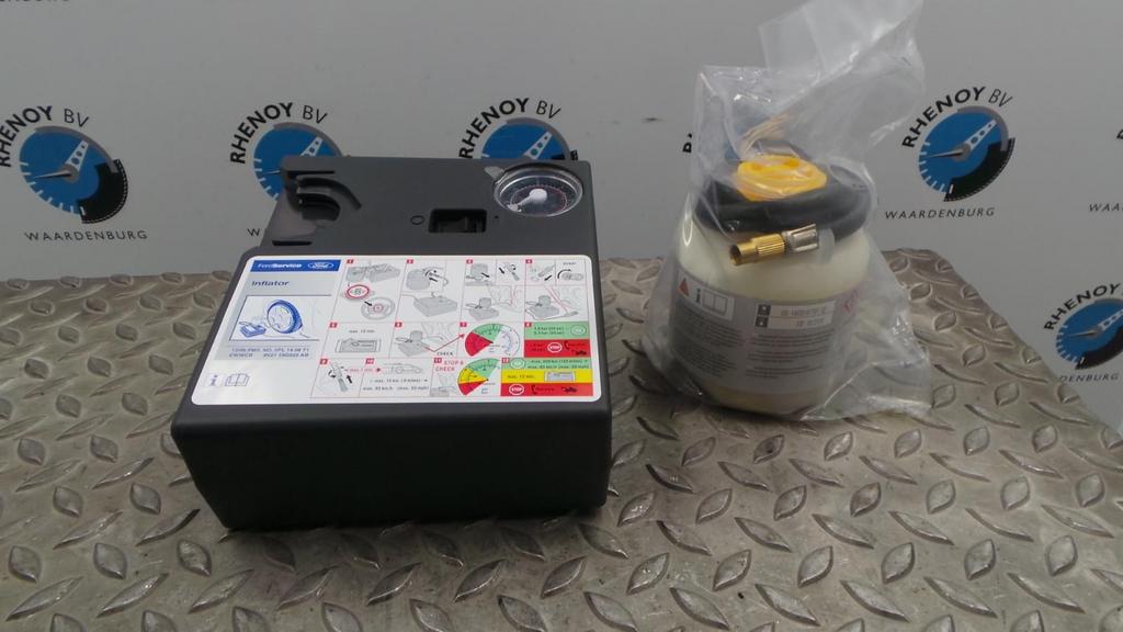 FORD FIESTA BAND OPPOMP COMPRESSOR KIT 2015, Ophalen of Verzenden, Gebruikt, Stiba lid