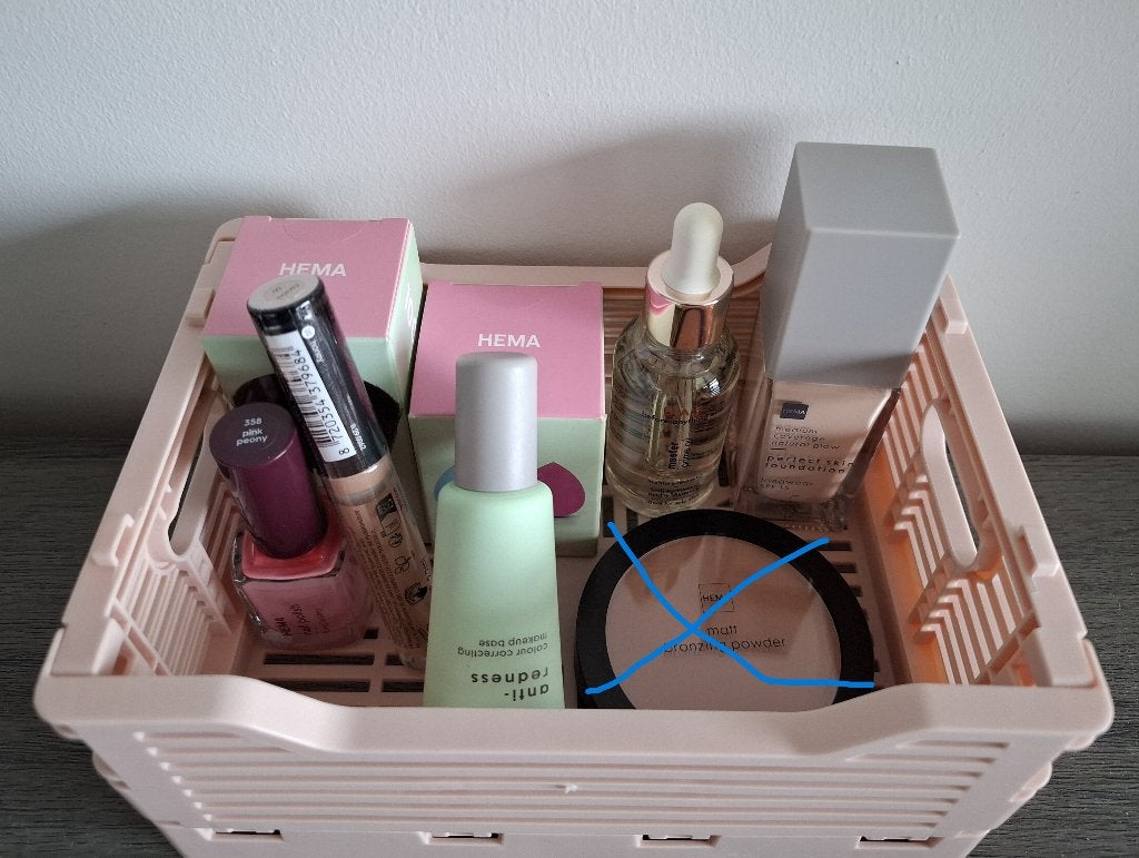 Box met make-up ( allerlei ) - Nieuw, Handtassen en Accessoires, Ophalen of Verzenden, Nieuw, Make-up