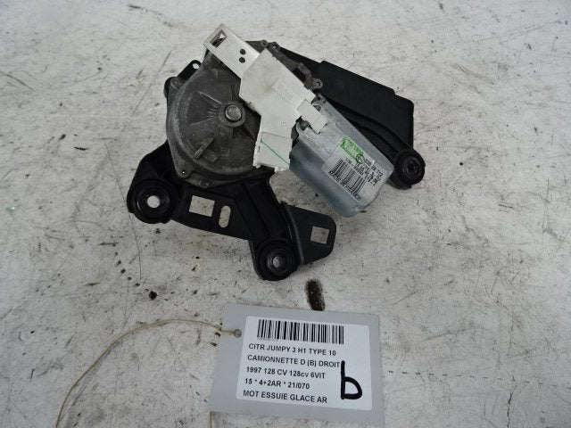 MOTEUR ESSUIE-GLACE ARRIÈRE Jumpy (G9) (1400457880), Citroën, Mevr. I. Hauben, Utilisé, Rue de l'Espoir 34 34
4030  GRIVEGNÉE, BE