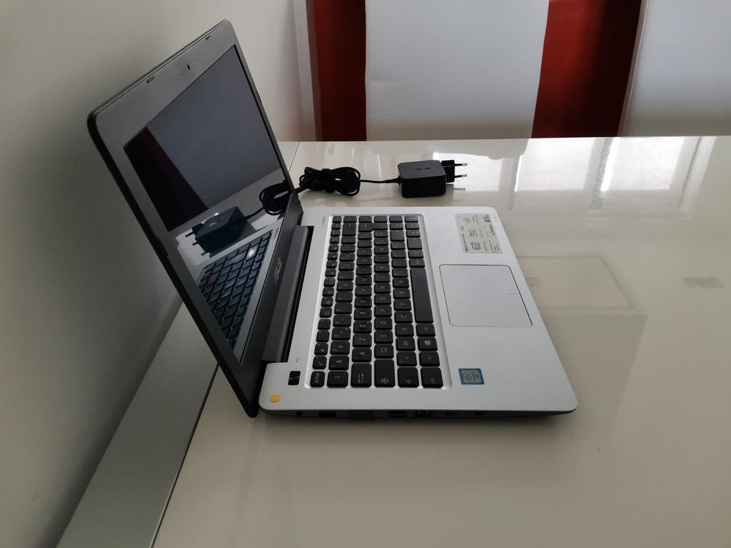 Asus R457UA-WX195T, Ophalen