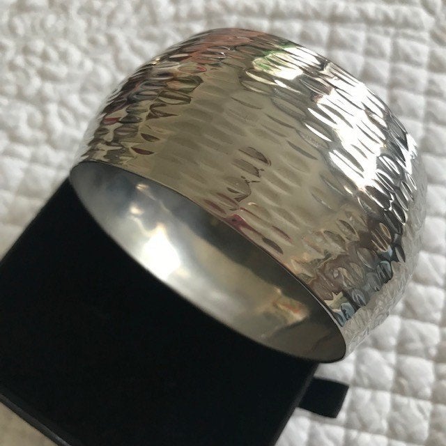 bracelet large en argent massif 1970, Enlèvement ou Envoi, Argent
