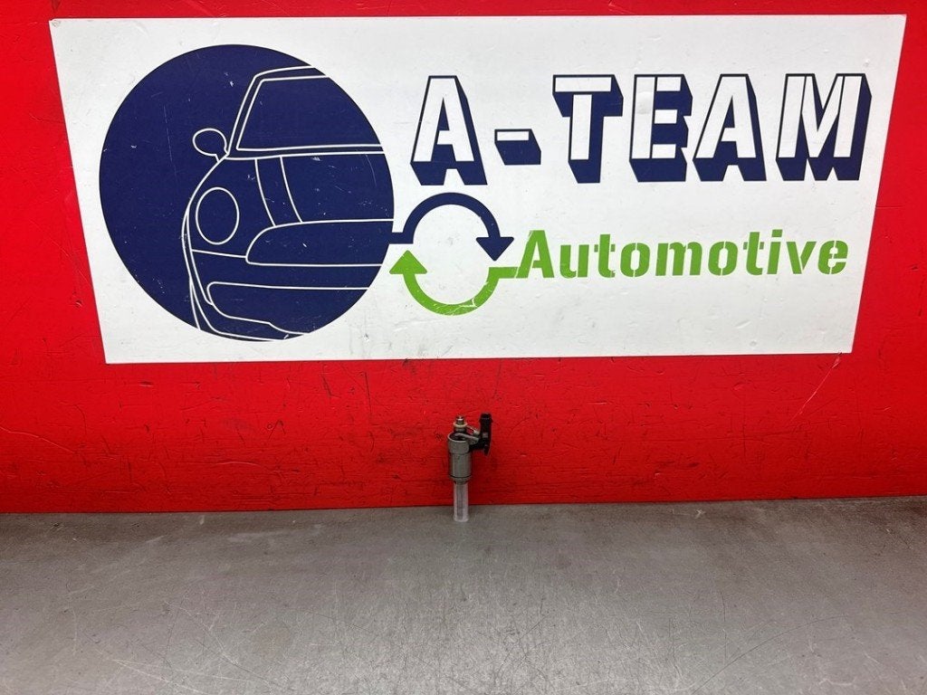 INJECTEUR Polo V (6R) (|04E906036P|04E906036AE|0261500240|), Robert Bosch AG, Volkswagen, Utilisé, Robert-Bosch-Allee 1
74232  Abstatt, DE
