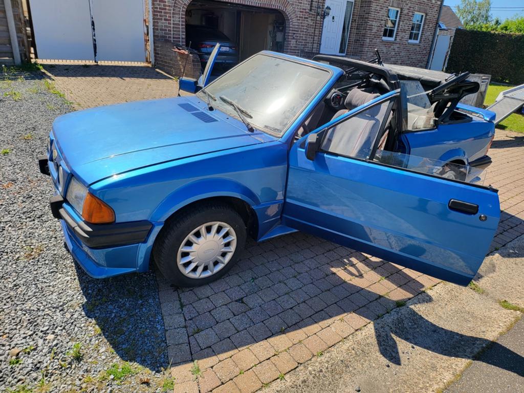 Ford escort cabrio, Ophalen