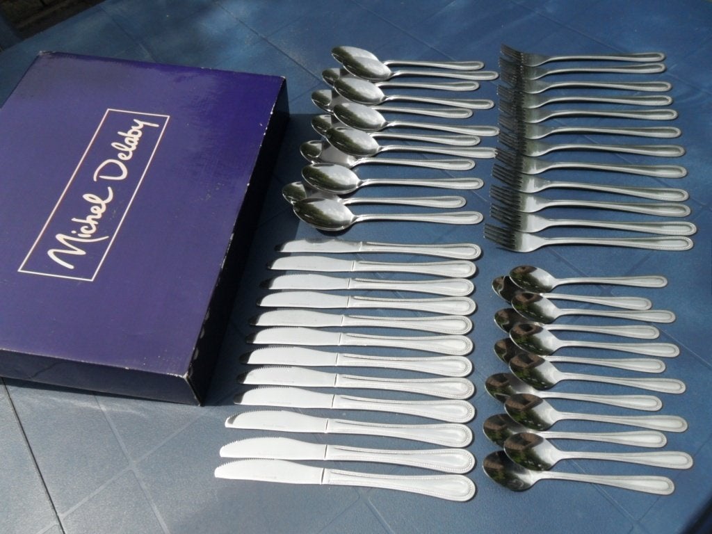 Couverts de luxe en acier inoxydable 12 pers. Michel Delaby, Antiquités & Art, Antiquités | Couverts, Enlèvement